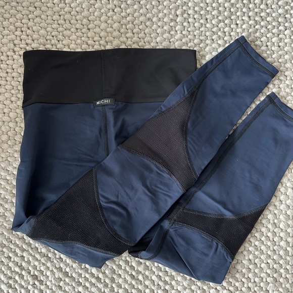 MICHI NY - Drift High Waist Leggings - Women’s Size S - Navy/Black - Picture 5 of 5
